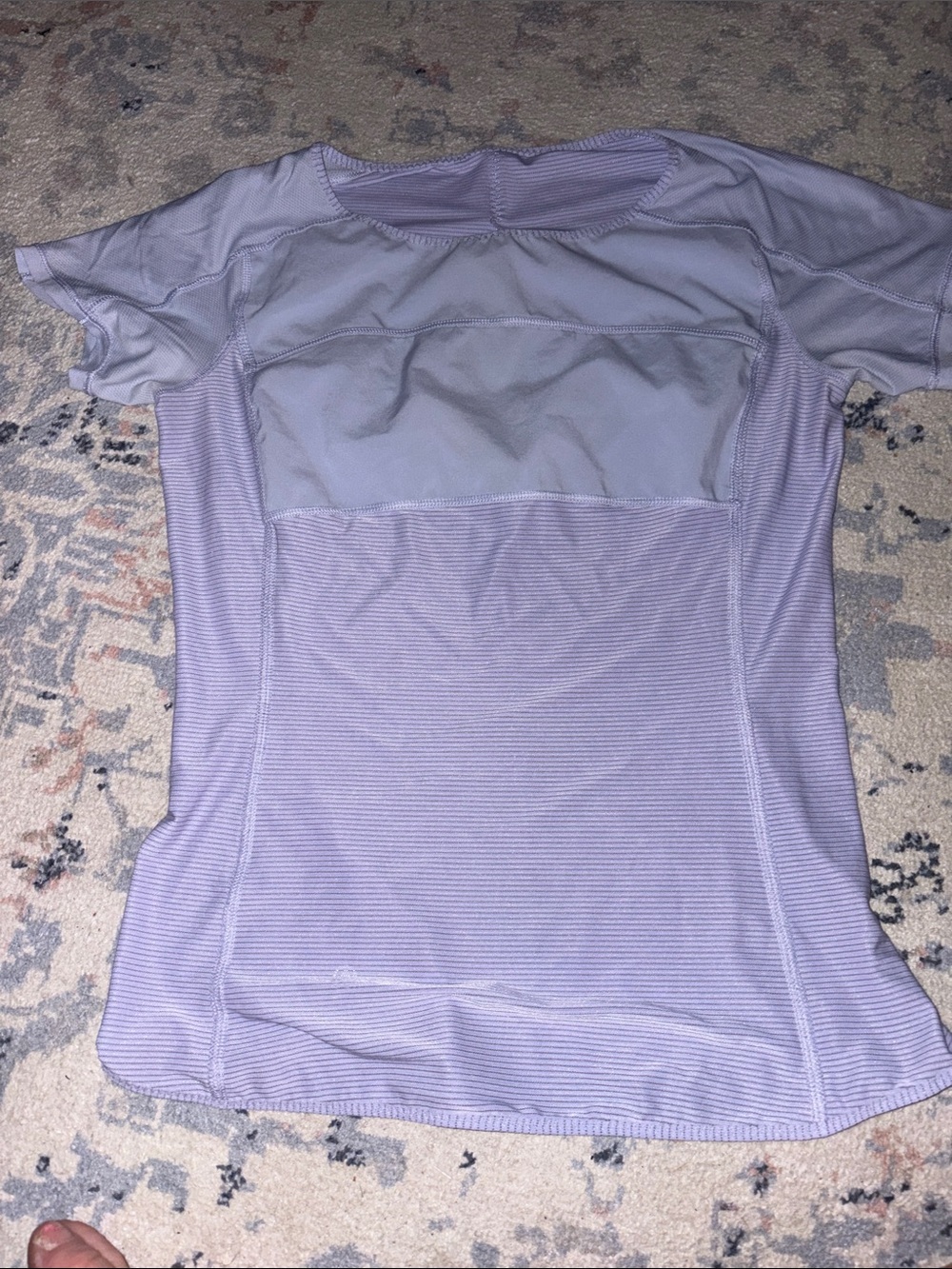 Lululemon Lavendar shirt. Size 4/6